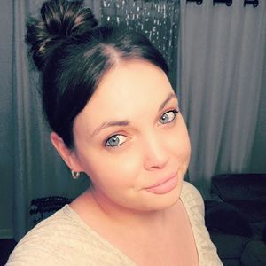 Meet your Posher, Brenna